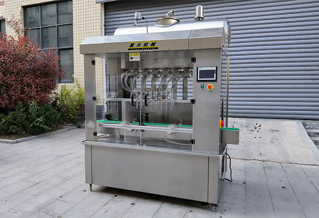 果汁果醬灌裝機