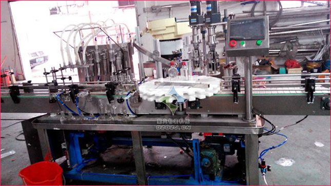 噴霧劑灌裝旋蓋機,自動噴霧劑灌裝聯動線